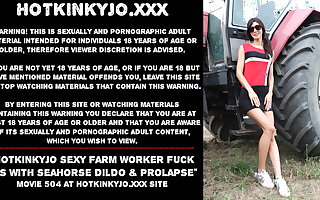 Hotkinkyjo, sexy farm staff member fucks her ass up XXL seahorse